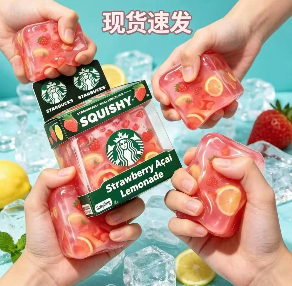 Squishy Cubo Strawberry Açaí Lemonade Tema Starbucks em Caixa