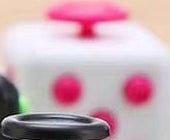 Cubo Anti-Stress Fidget - Branco e Rosa