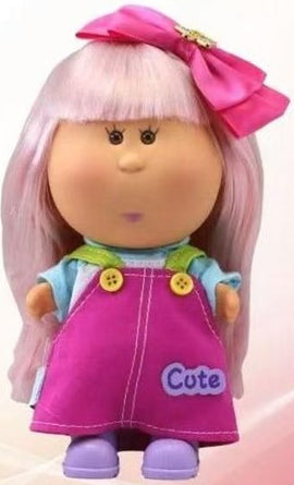 Boneca Nomi Bubu com Laço 17 Cm - Cabelo Rosa e Laço Rosa