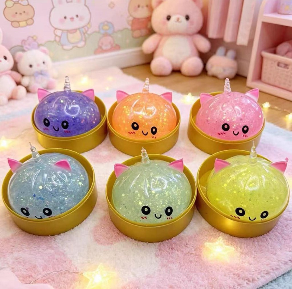Mini Dumpling Squishies Unicórnio com Brilhantes em Cesto