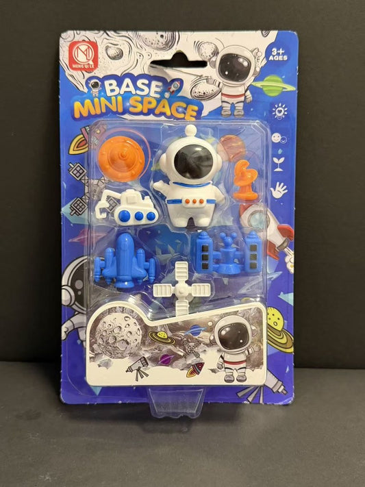 Set Base Espacial Mini com Astronauta 19 x 12 Cm