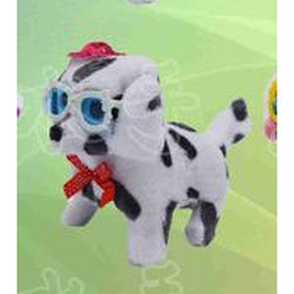 Cão Malhado de Peluche com Chapéu e Óculos - Manchas Pretas
